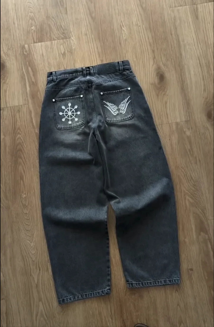 MAHORAGA — Eight-Handled Vessel Jeans