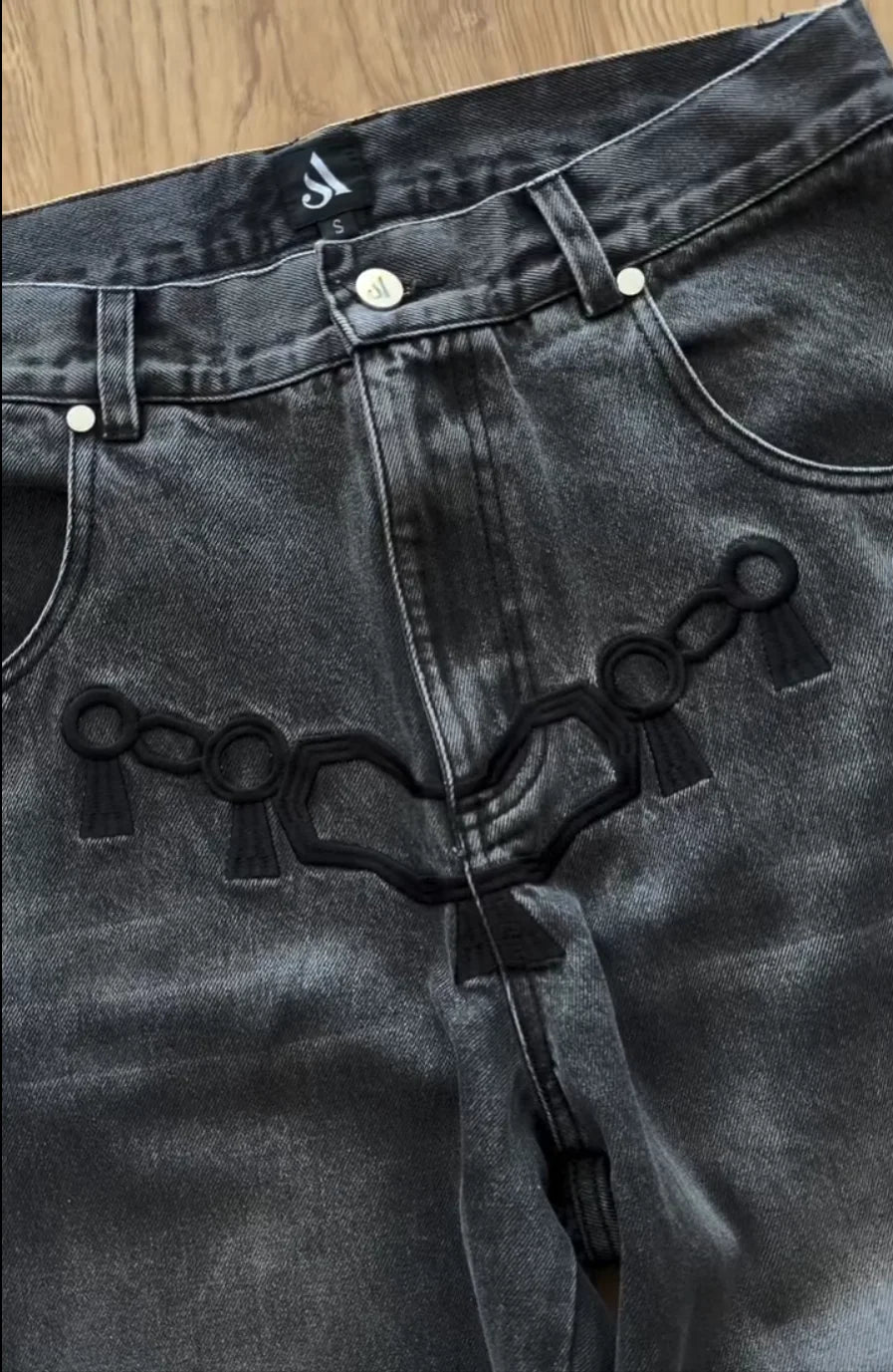 MAHORAGA — Eight-Handled Vessel Jeans